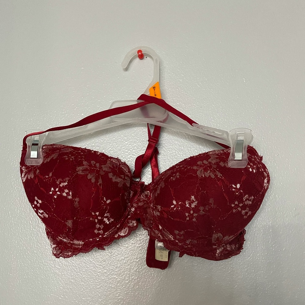 Red lace push up bra